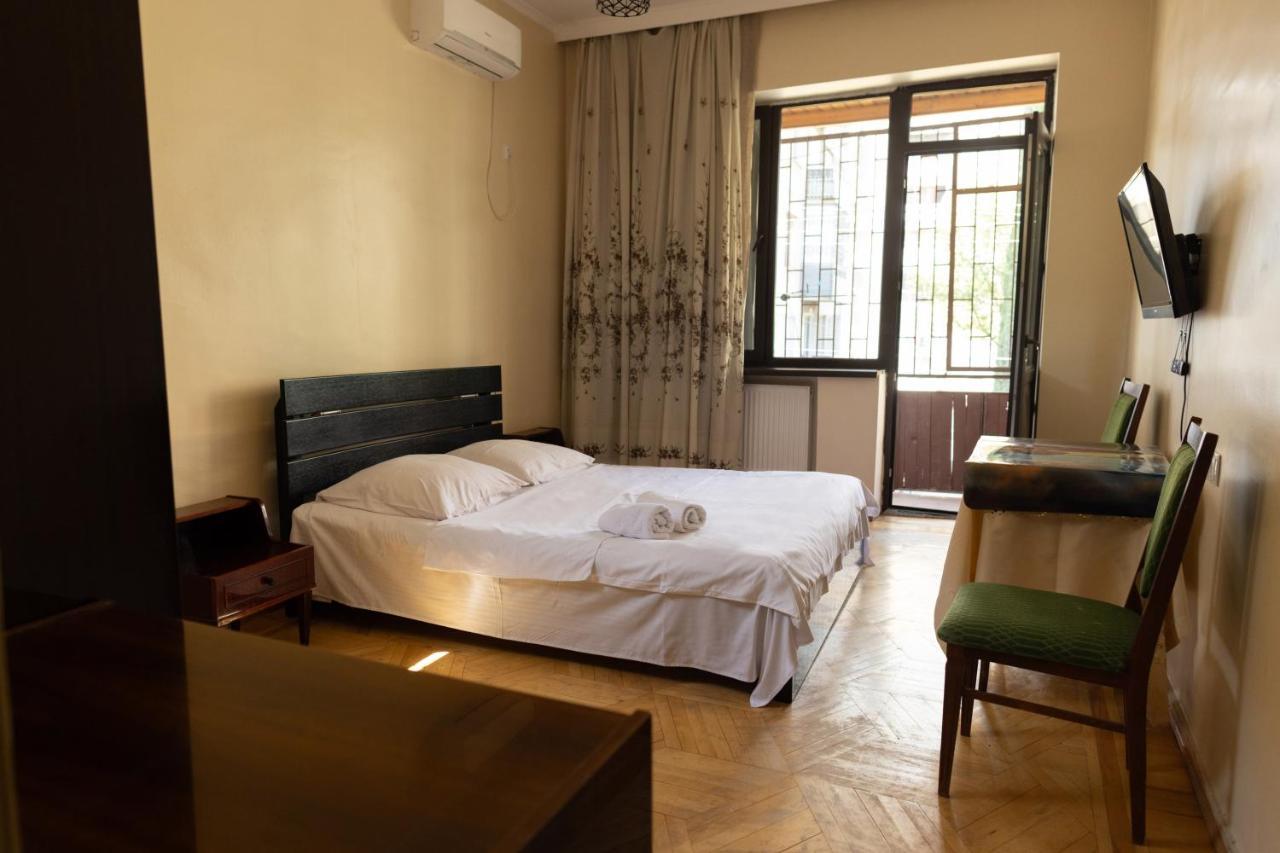 Wine House Hotel Tbilisi Luaran gambar