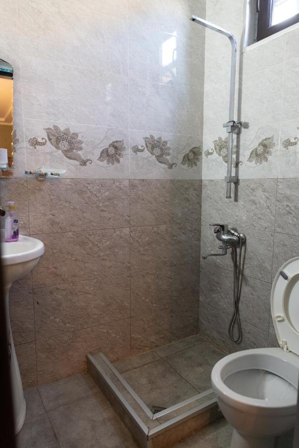 Wine House Hotel Tbilisi Luaran gambar