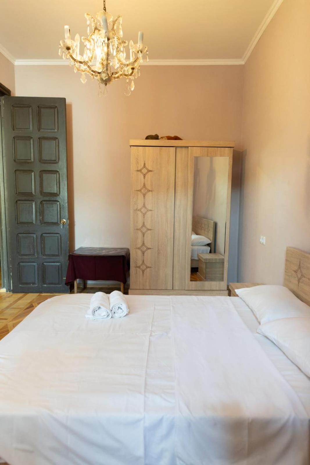 Wine House Hotel Tbilisi Luaran gambar